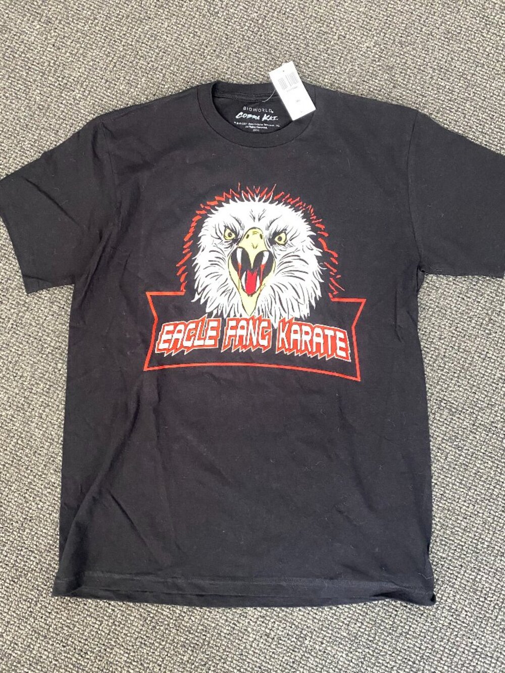 NWT! Hot Topic Cobra Kai Eagle Fang Logo Tee Black 100% Cotton / Mens Medium
